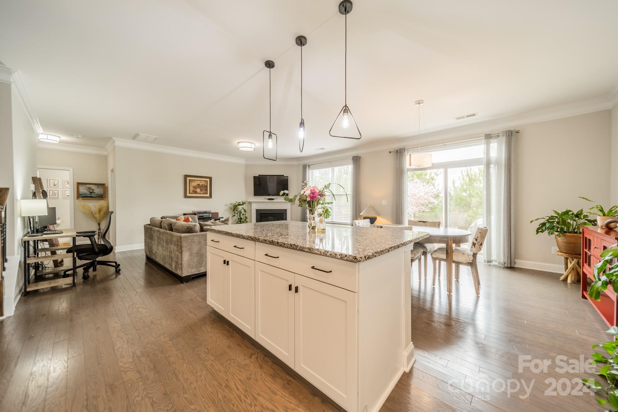 5046 Oakmere Road Waxhaw, NC 28173 - Photo 6 of 27 Gallery Image 6