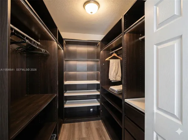 a view of walk in closet