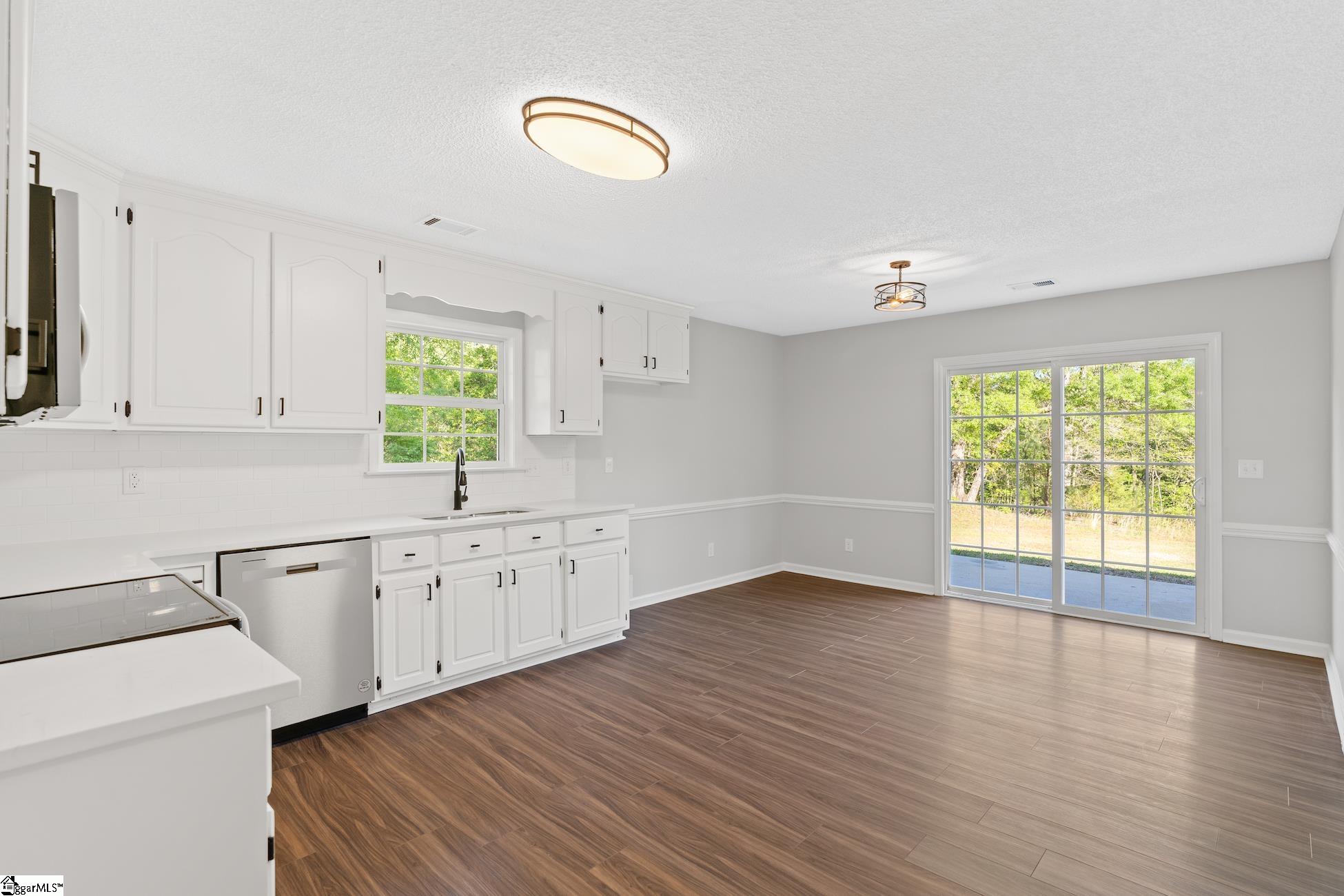 633 Fairmont Road Anderson, SC 29621 - Photo 7 of 27