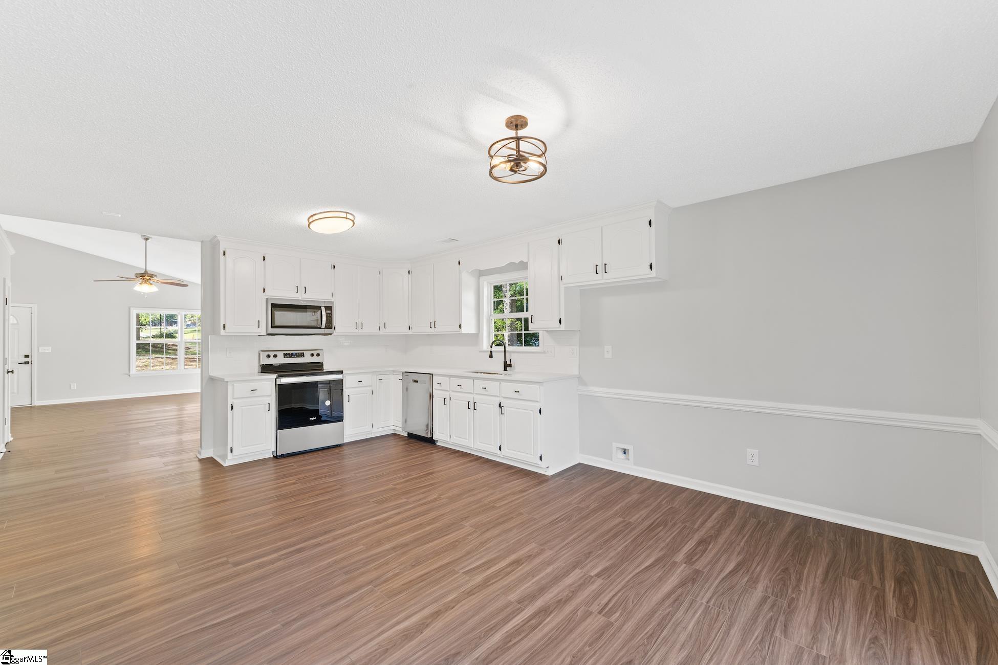 633 Fairmont Road Anderson, SC 29621 - Photo 9 of 27