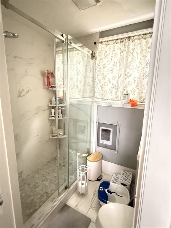 35 Winter Street Fitchburg, MA 01420 - Photo 4 of 26