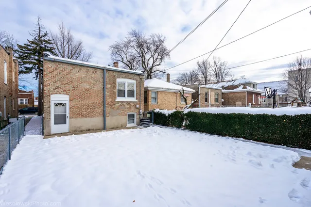 $384,900 | 2340 South Harvey Avenue, Berwyn, IL 60402