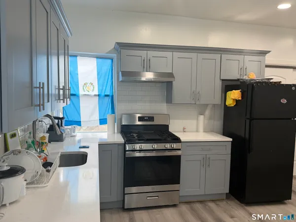$2,700 | 144 Palisade Avenue, Bridgeport, CT 06610