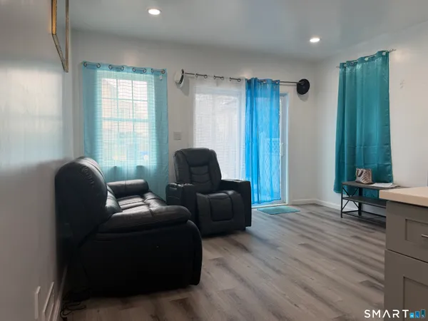 $2,700 | 144 Palisade Avenue, Bridgeport, CT 06610