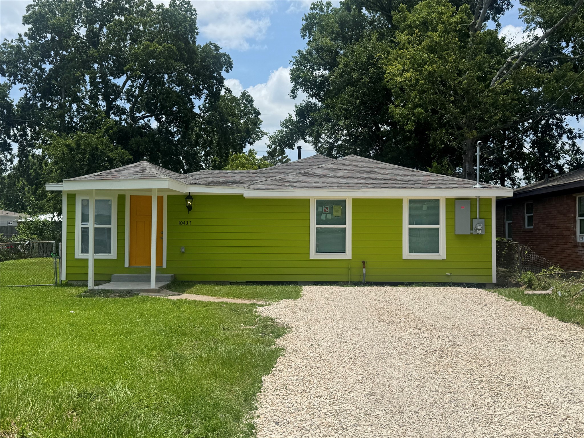 10437 Barnham Street Houston, TX 77016 - Photo 1 of 16