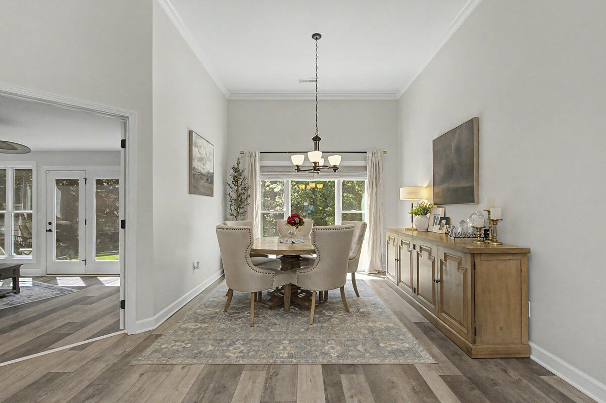 3276 Kirk Ridge Road Murray, KY 42071 - Photo 18 of 33 Dining0240
