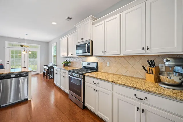 $465,000 | 317 Whispering Breeze Lane, Summerville, SC 29486