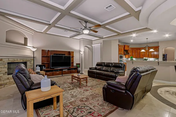 $799,999 | 5512 Woodfield Drive, El Paso, TX 79932