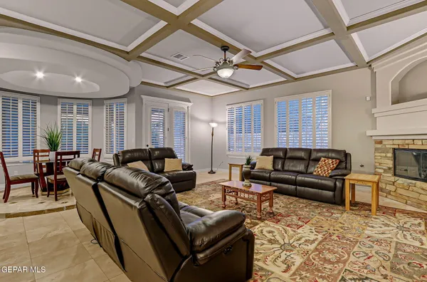 $799,999 | 5512 Woodfield Drive, El Paso, TX 79932