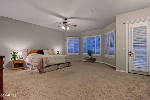 $799,999 | 5512 Woodfield Drive, El Paso, TX 79932