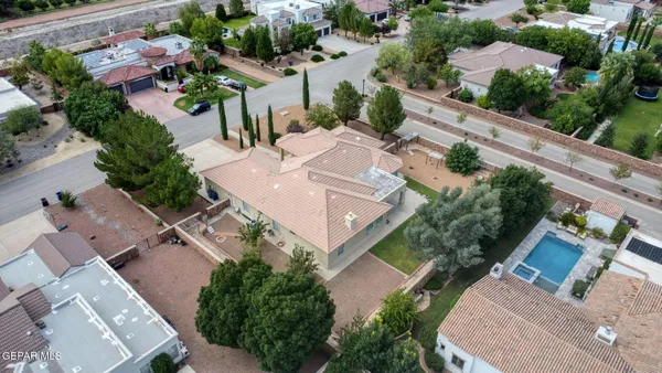 $799,999 | 5512 Woodfield Drive, El Paso, TX 79932