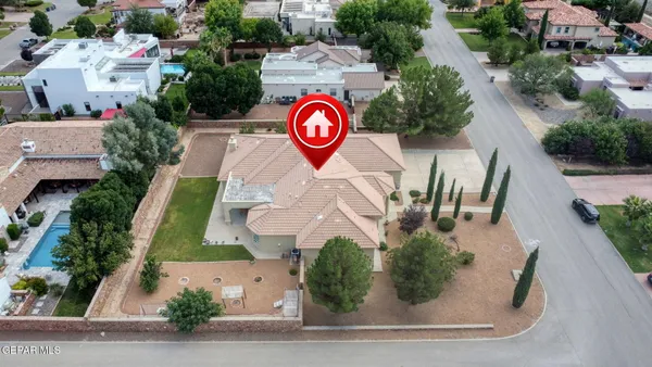 $799,999 | 5512 Woodfield Drive, El Paso, TX 79932
