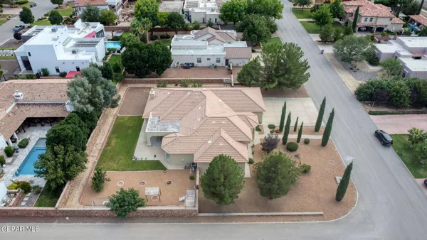 $799,999 | 5512 Woodfield Drive, El Paso, TX 79932