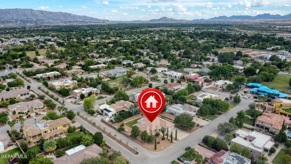 $799,999 | 5512 Woodfield Drive, El Paso, TX 79932
