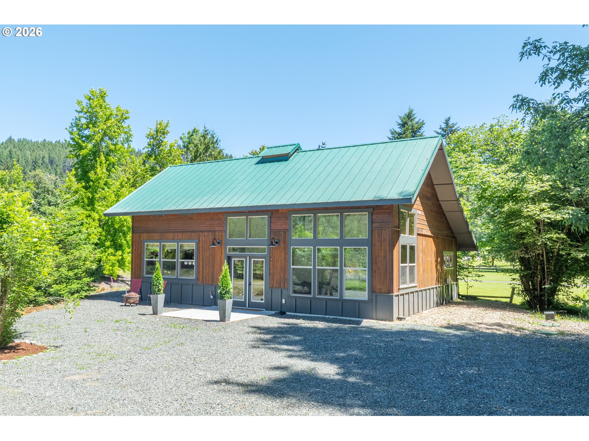 45955 Goodpasture Road Vida, OR 97488 - Photo 8 of 48