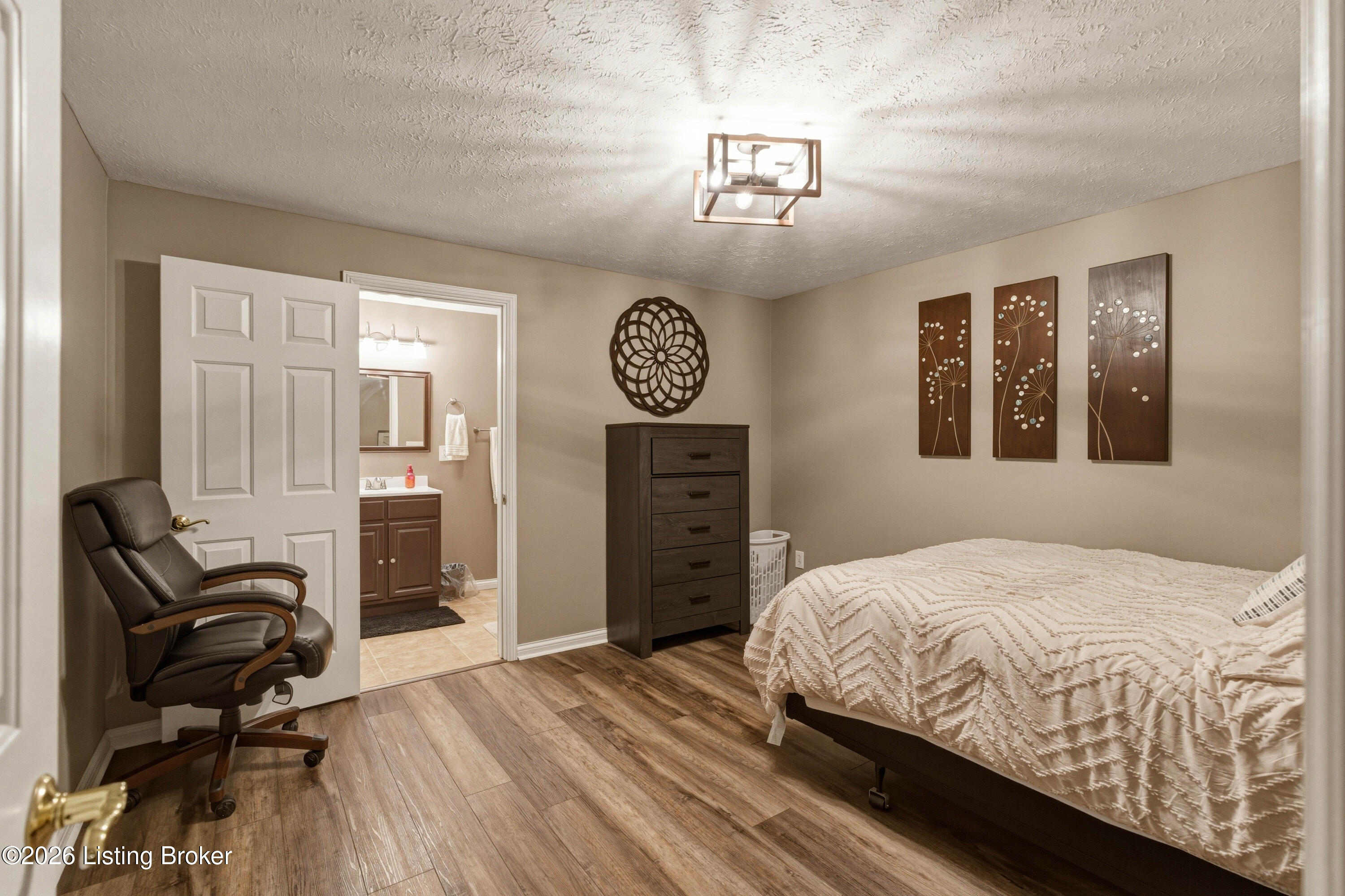 7210 Rambo Way Louisville, KY 40228 - Photo 24 of 30 Additional flex room in the basement!