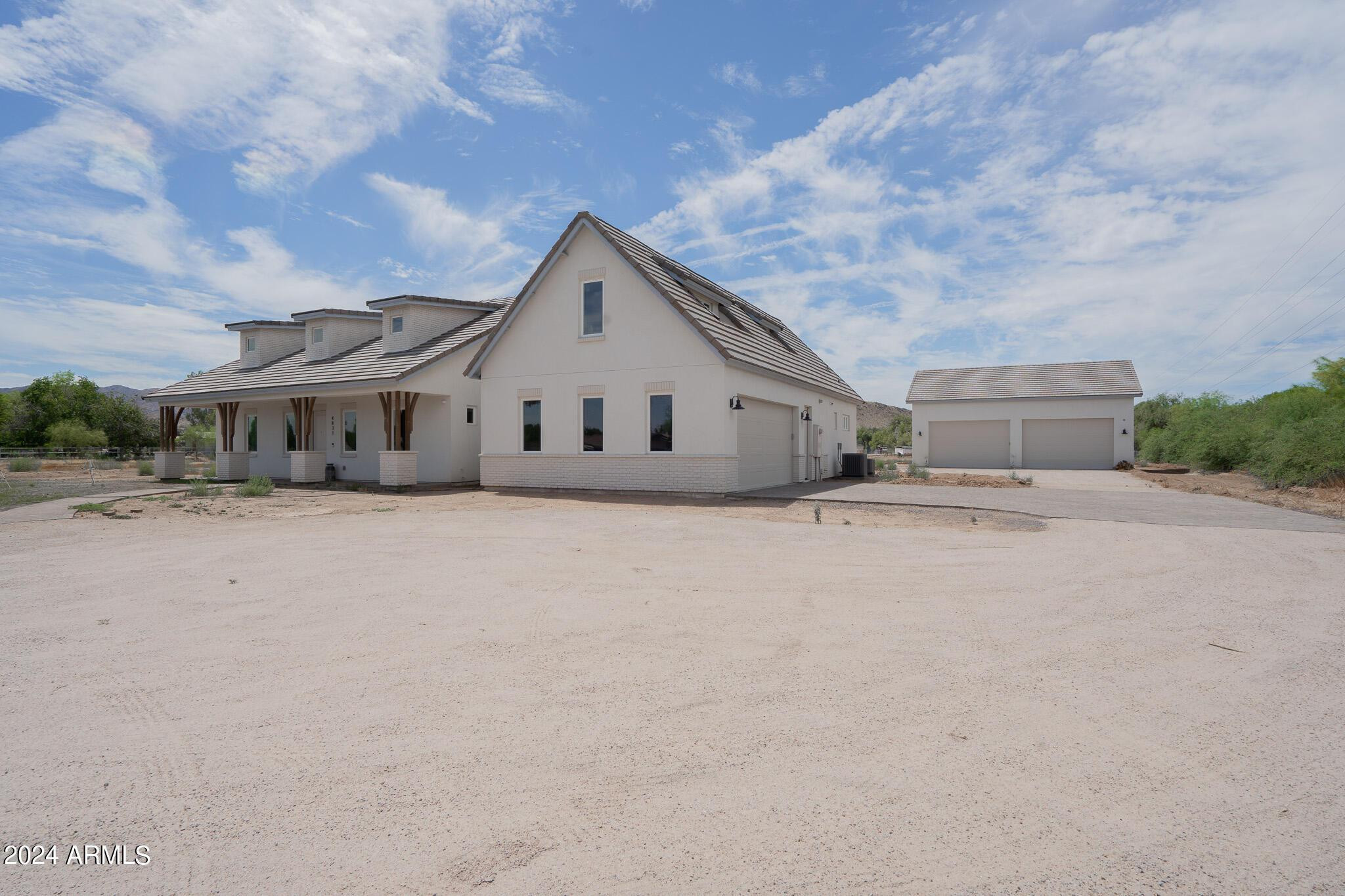 a front view of house with yard