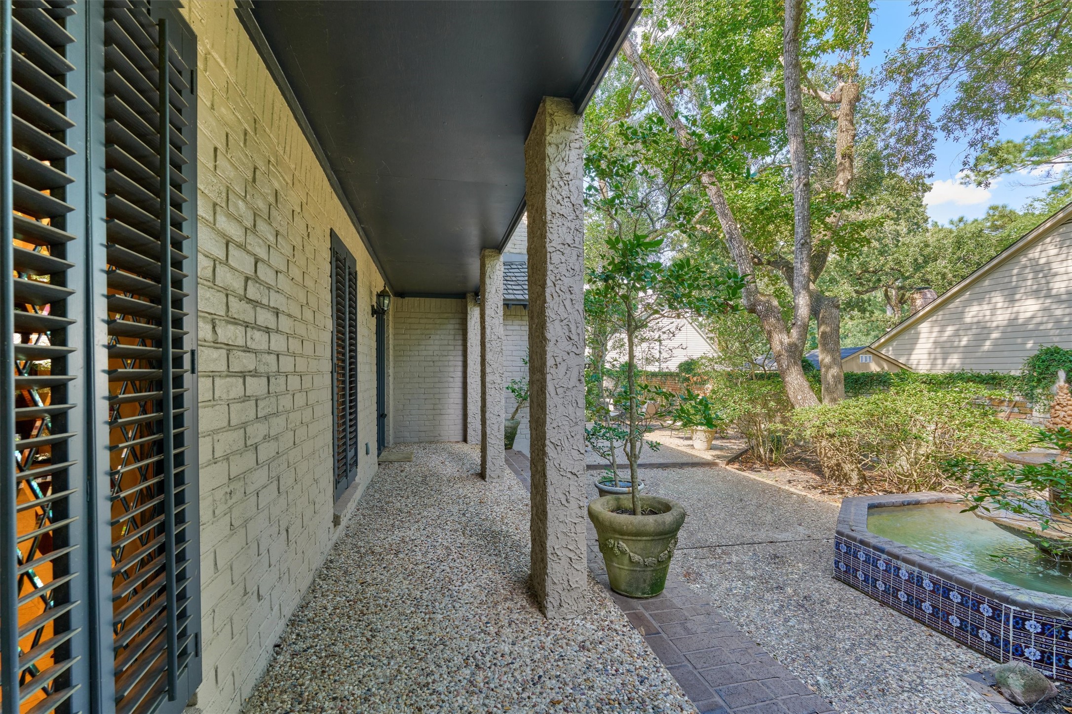 6106 Larkmount Drive Spring, TX 77389 - Photo 4 of 42 a view of potted plants from a backyard