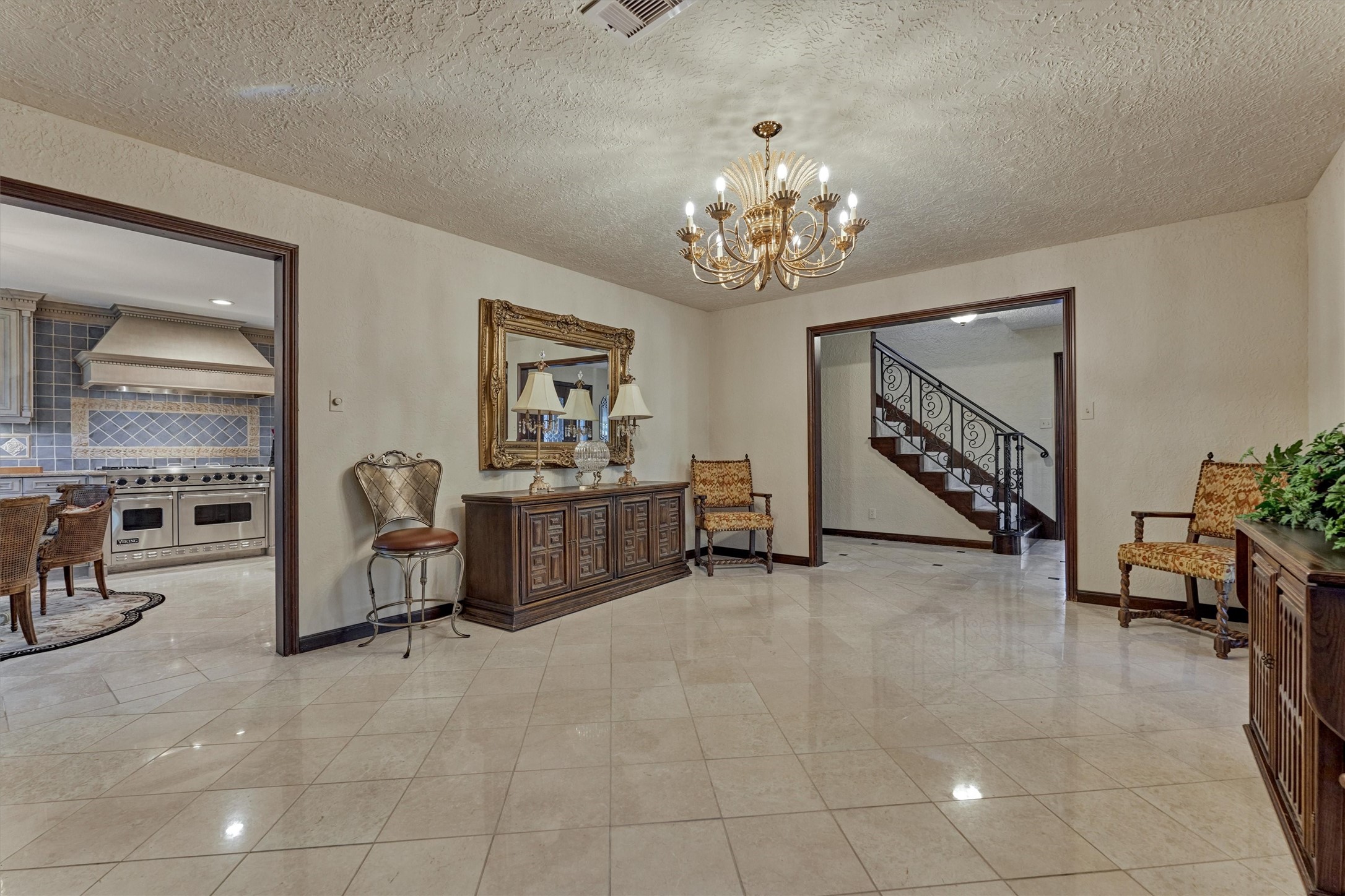 6106 Larkmount Drive Spring, TX 77389 - Photo 9 of 42 a view of a livingroom with furniture and a ceiling fan
