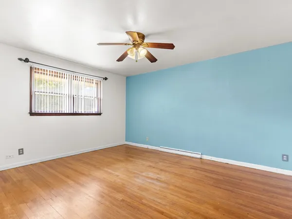 $2,400 | 2916 School Street, Rockford, IL 61101