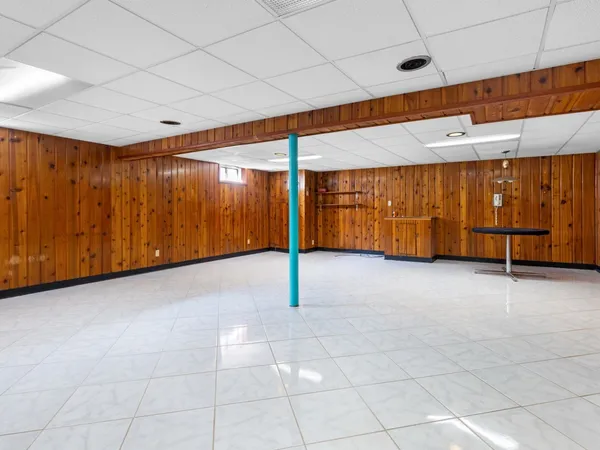 $2,400 | 2916 School Street, Rockford, IL 61101