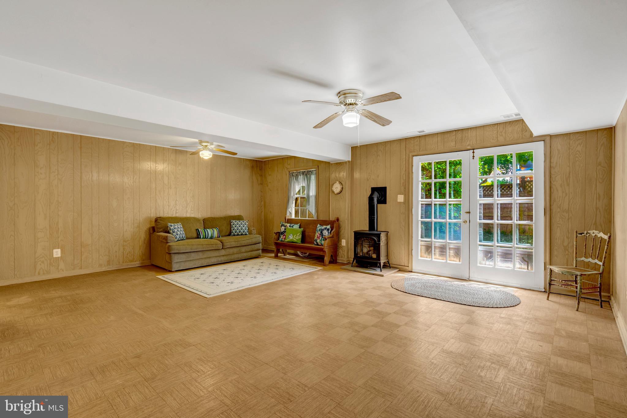 3221 Adams Court Fairfax, VA 22030 - Photo 32 of 51 a view of a livingroom with furniture and a ceiling fan
