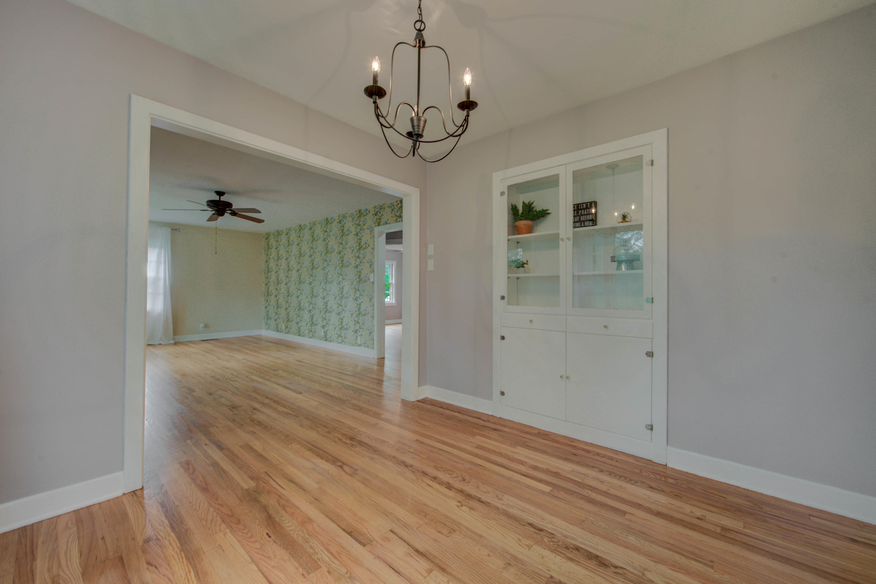205 Grata Road Knoxville, TN 37914 - Photo 8 of 22 Dining with built ins