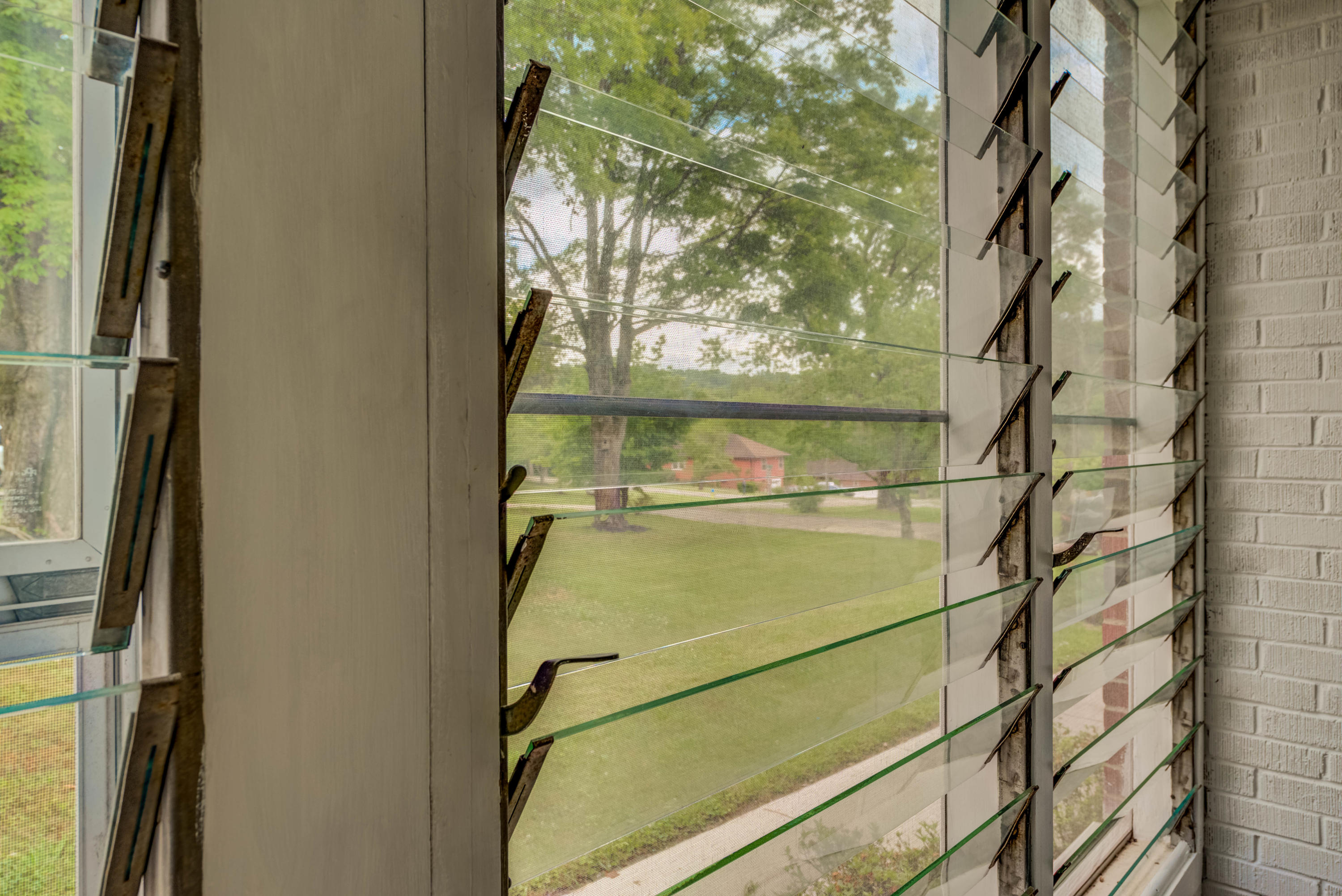 205 Grata Road Knoxville, TN 37914 - Photo 10 of 22 Levered glass