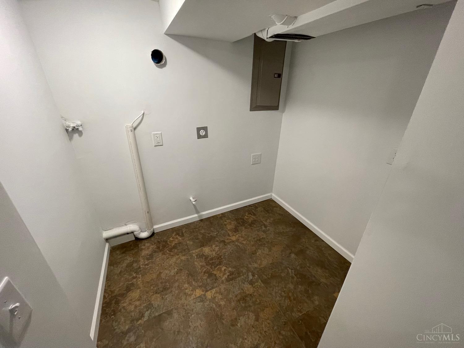 5370 West Kemper Road Cincinnati, OH 45252 - Photo 22 of 35