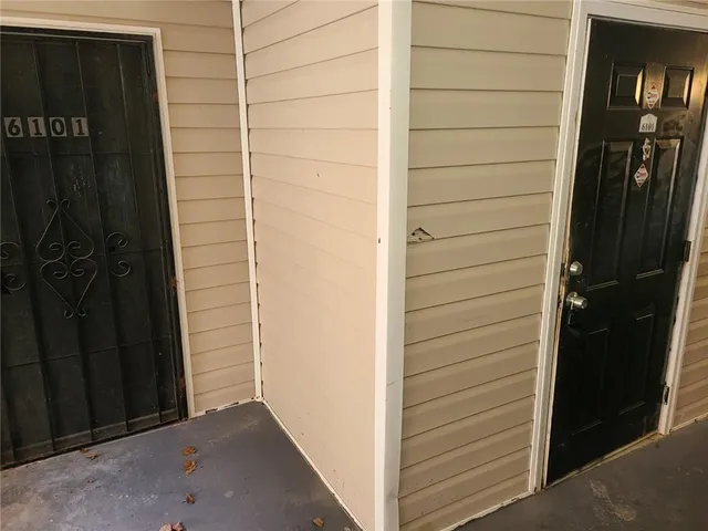 $115,900 | 6101 Fairington Village Drive, Lithonia, GA 30038