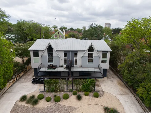 $4,200 | 128 Marcia Place, Unit 202, Alamo Heights, TX 78209