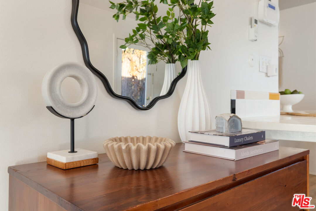 1545 Duane Street Los Angeles, CA 90026 - Photo 14 of 32