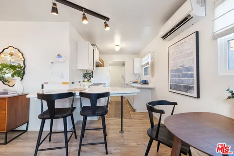 $1,125,000 | 1545 Duane Street, Los Angeles, CA 90026