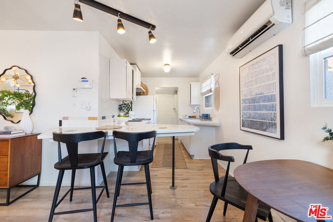 1545 Duane Street Los Angeles, CA 90026 - Photo 16 of 32