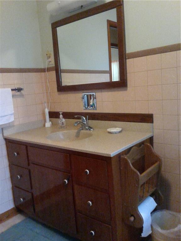826 North Peterman Road Greenwood, IN 46142 - Photo 9 of 19 Gallery Image 9