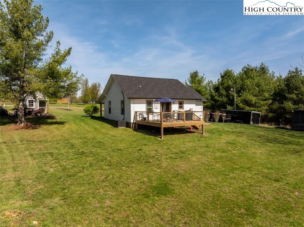 3064 Shawtown Road Glade Valley, NC 28627 - Photo 2 of 27