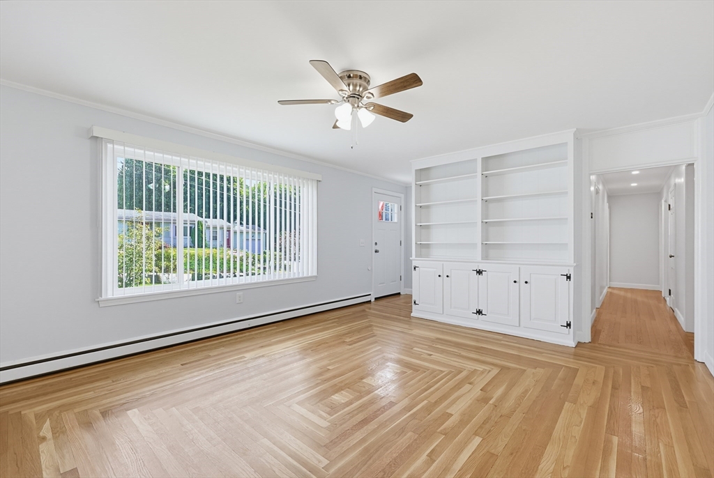 18 Prairie Avenue Bellingham, MA 02019 - Photo 12 of 42