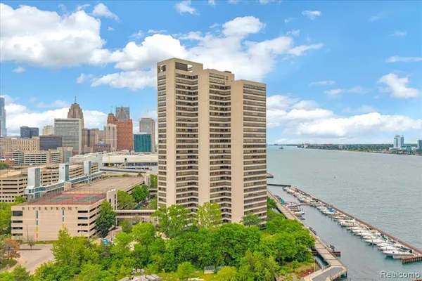 $345,000 | 1001 West Jefferson Avenue, Unit 9A, Detroit, MI 48226
