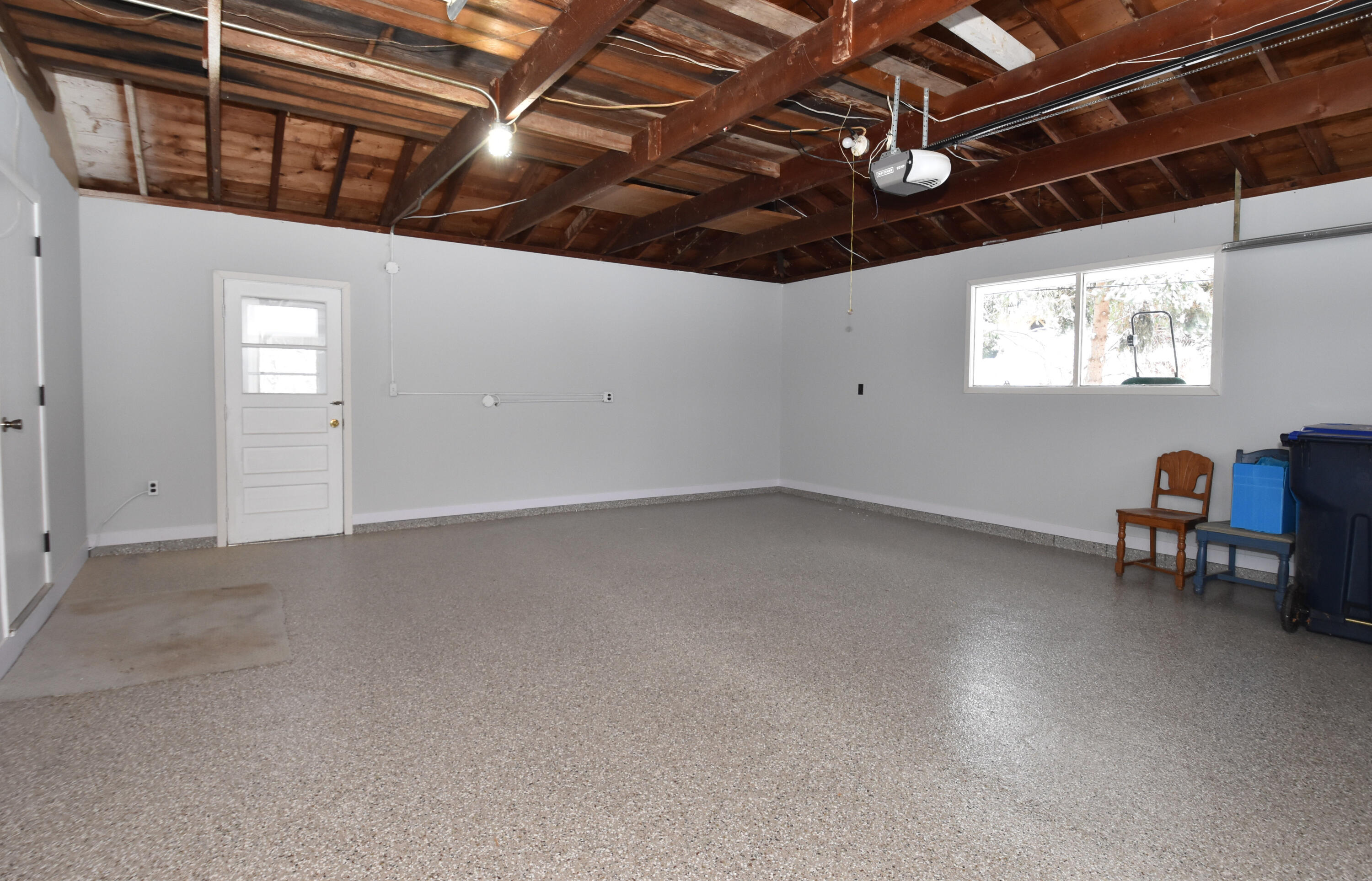 W234N7604 Woodside Road Sussex, WI 53089 - Photo 33 of 54 Garage