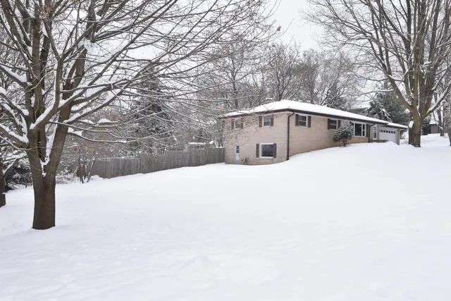 $449,900 | W234N7604 Woodside Road, Sussex, WI 53089