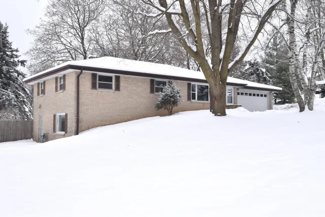 $449,900 | W234N7604 Woodside Road, Sussex, WI 53089