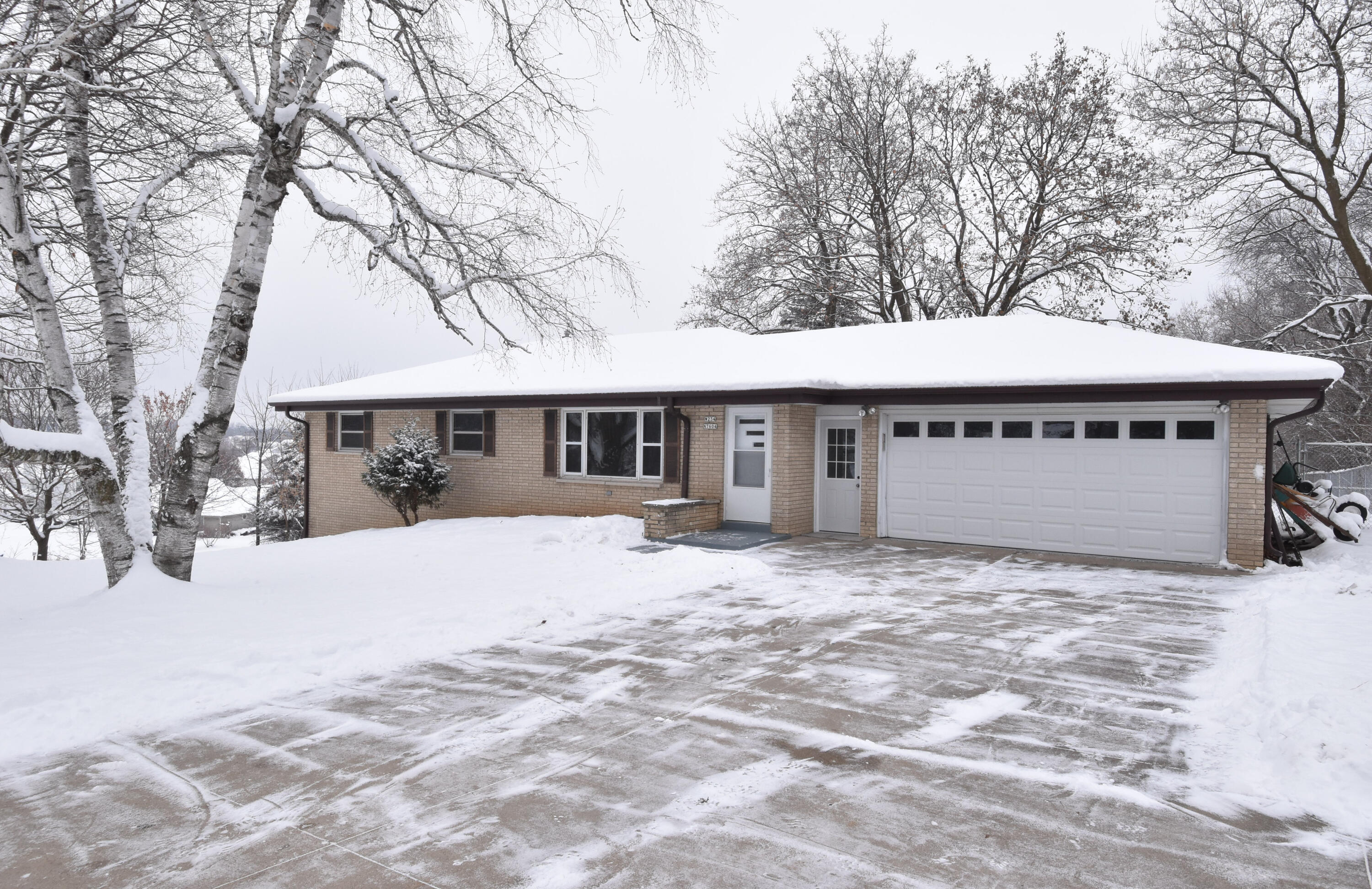 W234N7604 Woodside Road Sussex, WI 53089 - Photo 53 of 54 Front
