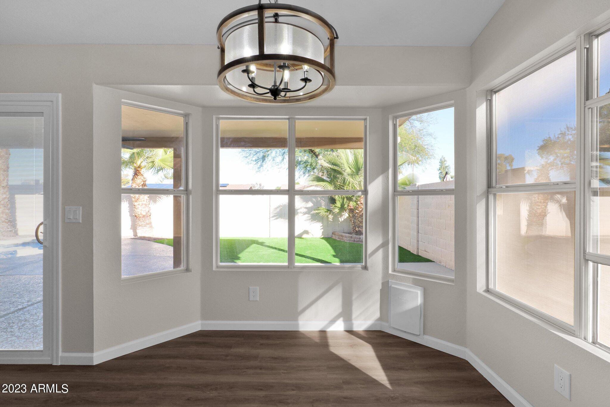 402 West Smoke Tree Road Gilbert, AZ 85233 - Photo 12 of 39 32-web-or-mls-P1003857