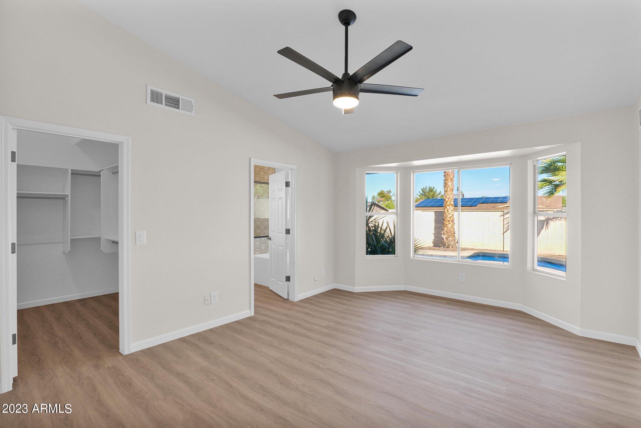 402 West Smoke Tree Road Gilbert, AZ 85233 - Photo 14 of 39 20-web-or-mls-P1003839