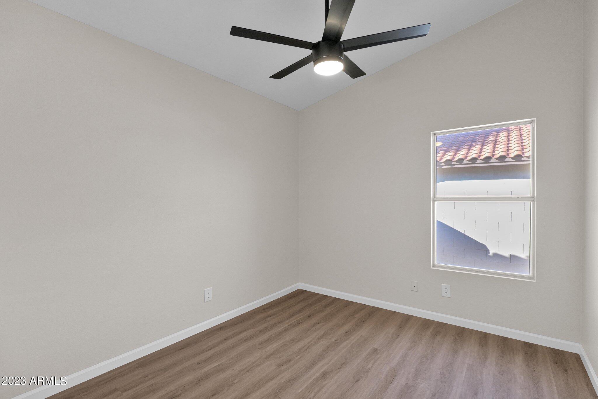 402 West Smoke Tree Road Gilbert, AZ 85233 - Photo 20 of 39 17-web-or-mls-P1003834