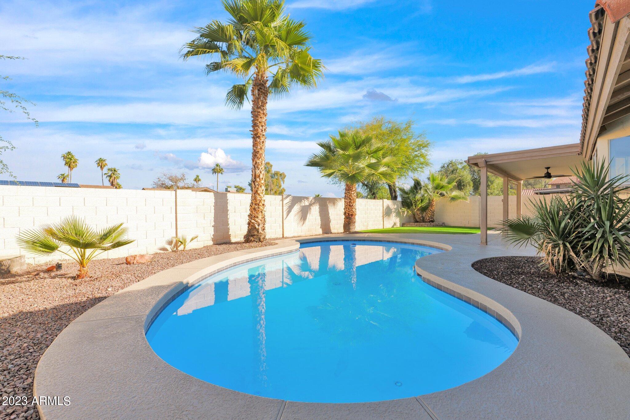402 West Smoke Tree Road Gilbert, AZ 85233 - Photo 29 of 39 38-web-or-mls-P1003864