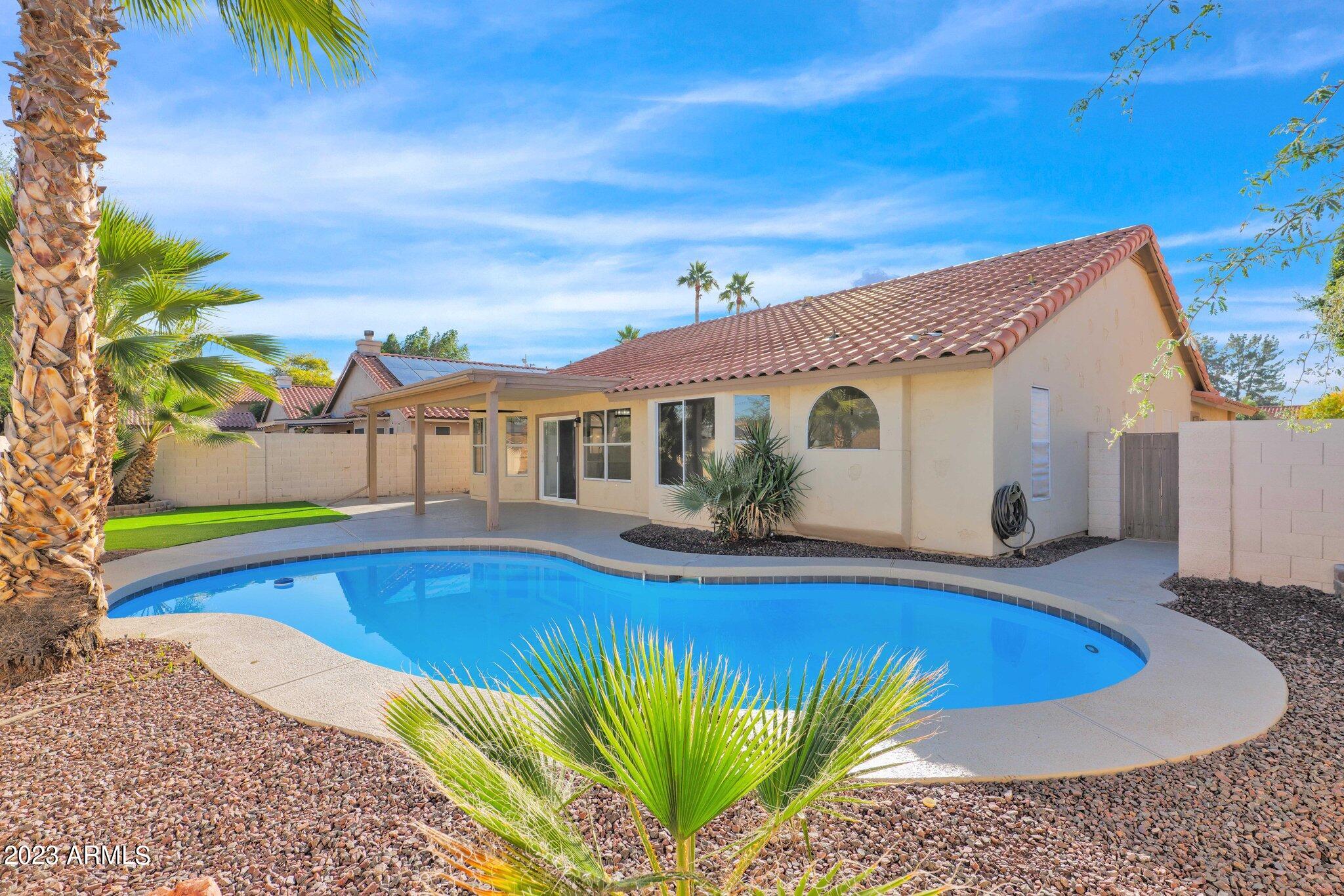 402 West Smoke Tree Road Gilbert, AZ 85233 - Photo 30 of 39 39-web-or-mls-P1003865