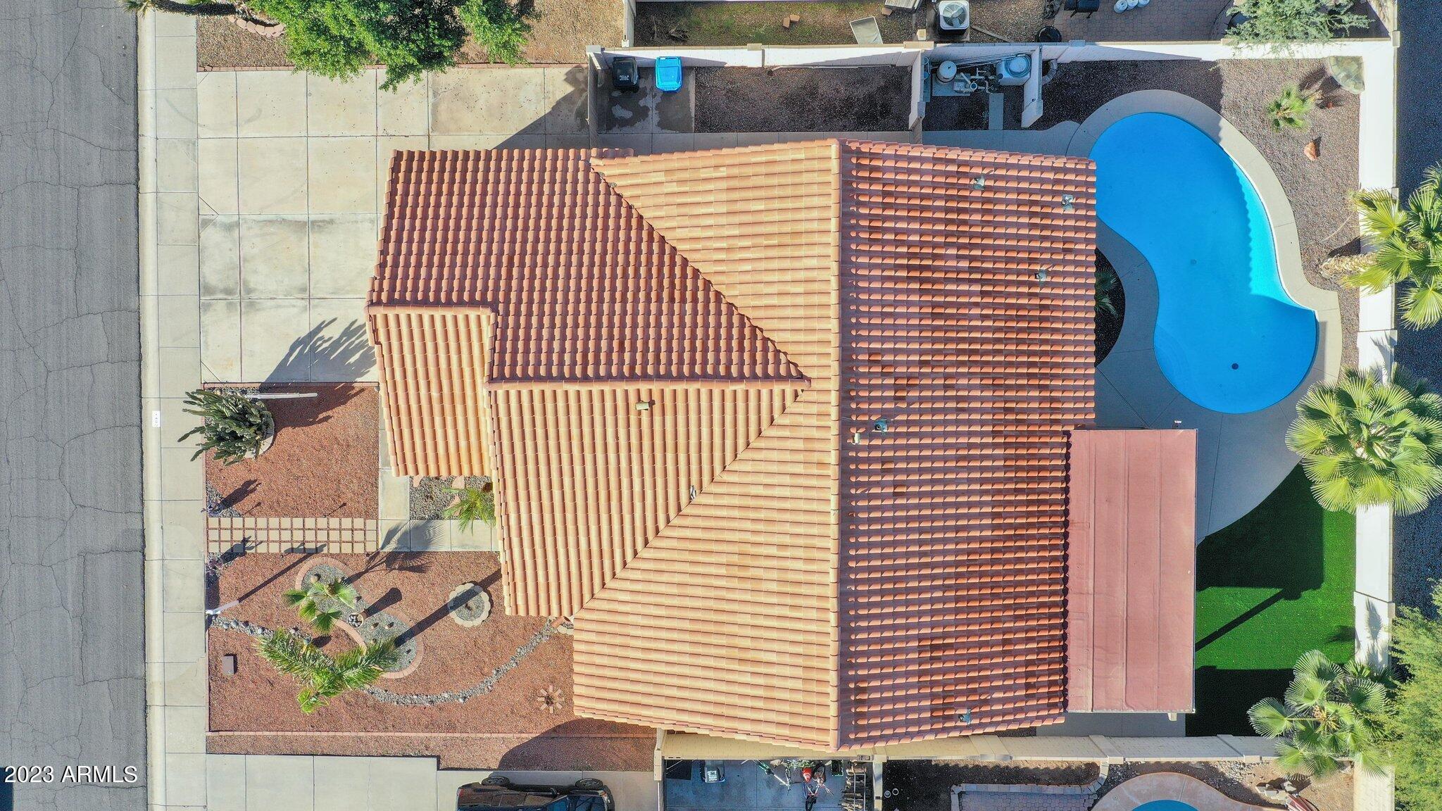 402 West Smoke Tree Road Gilbert, AZ 85233 - Photo 32 of 39 3-web-or-mls-DJI_0311