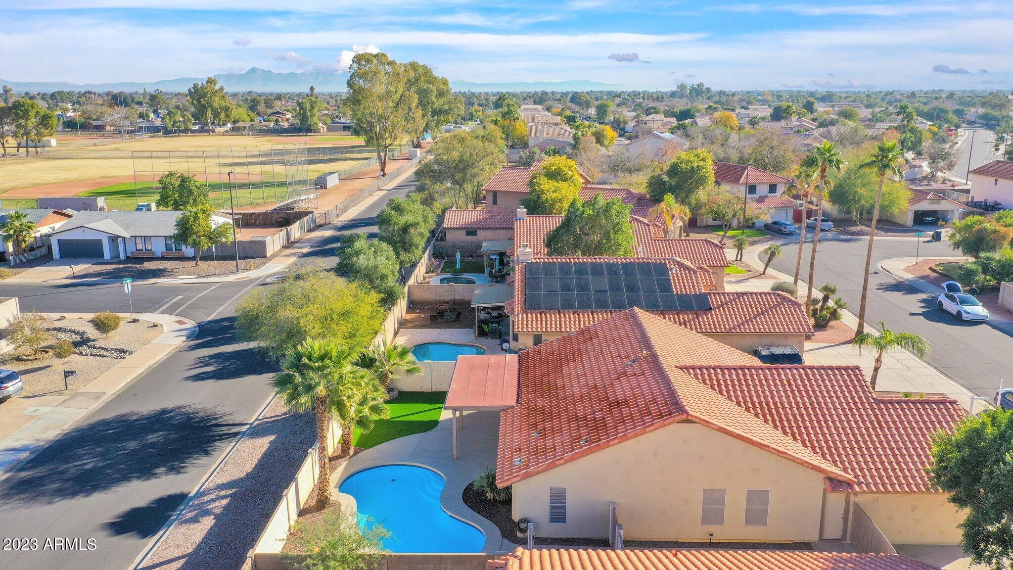 402 West Smoke Tree Road Gilbert, AZ 85233 - Photo 35 of 39 6-web-or-mls-DJI_0314