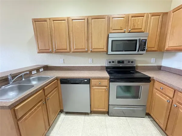 $1,300 | 1613 Cumin Drive, Kissimmee, FL 34759